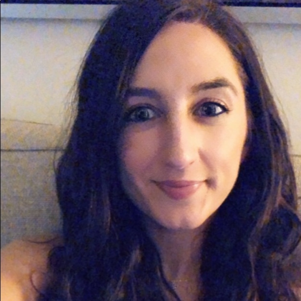 Meet your Posher, Christina